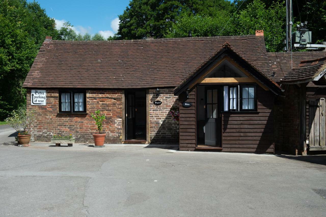 The Withies Inn Godalming Exterior photo
